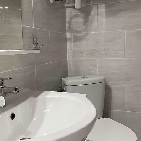 Avec Loggia - Exposition Sud/est, Parc Charles De Gaulle, 2*, Equipe, - Fr-1-553-121 Apartment Balaruc-les-Bains